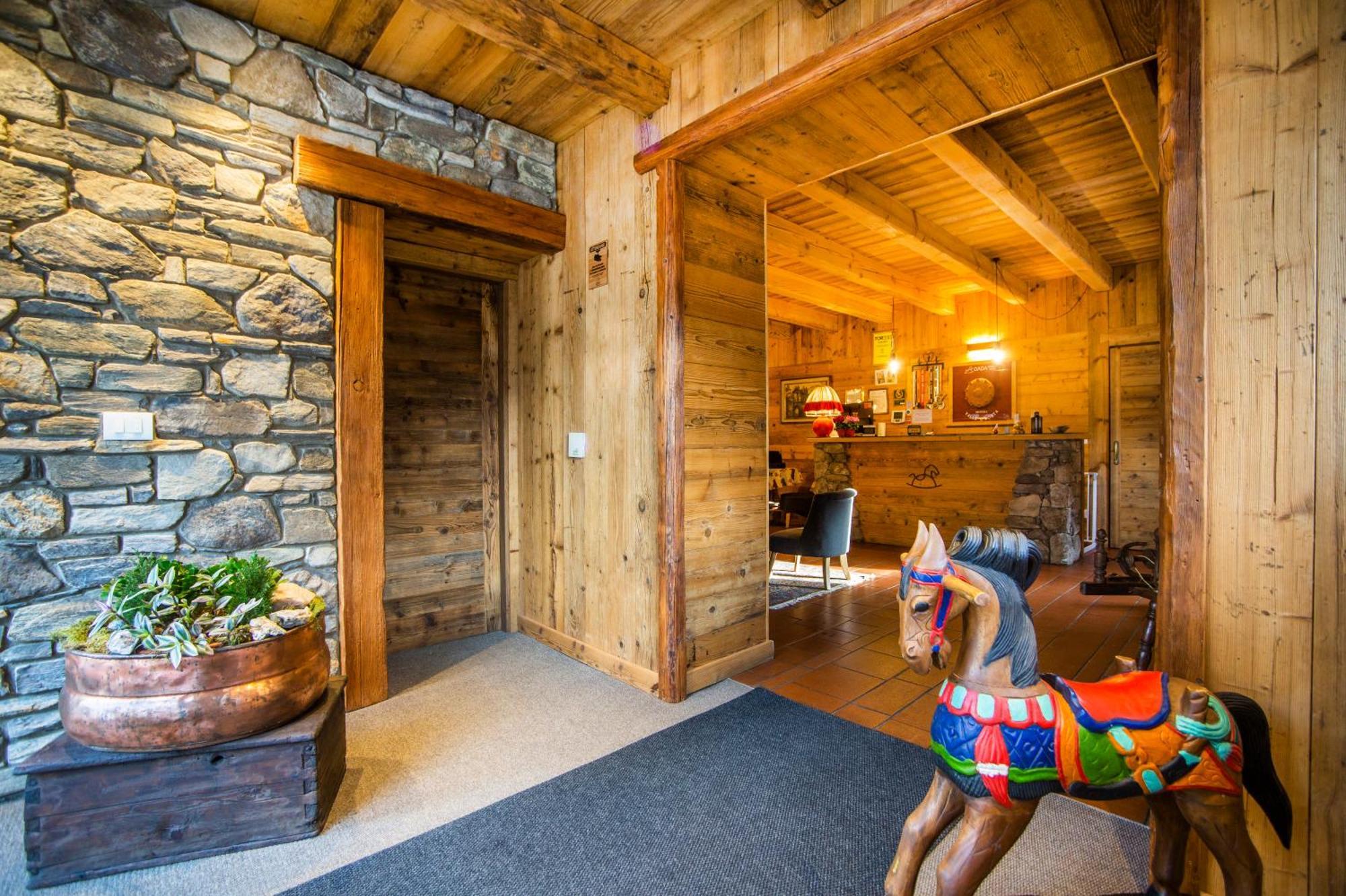 Dada Mountain Hotel モルジェ エクステリア 写真